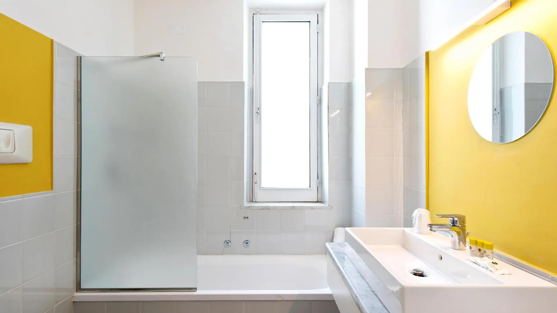 B&B Hotel Palermo Quattro Canti 3*,  Italia