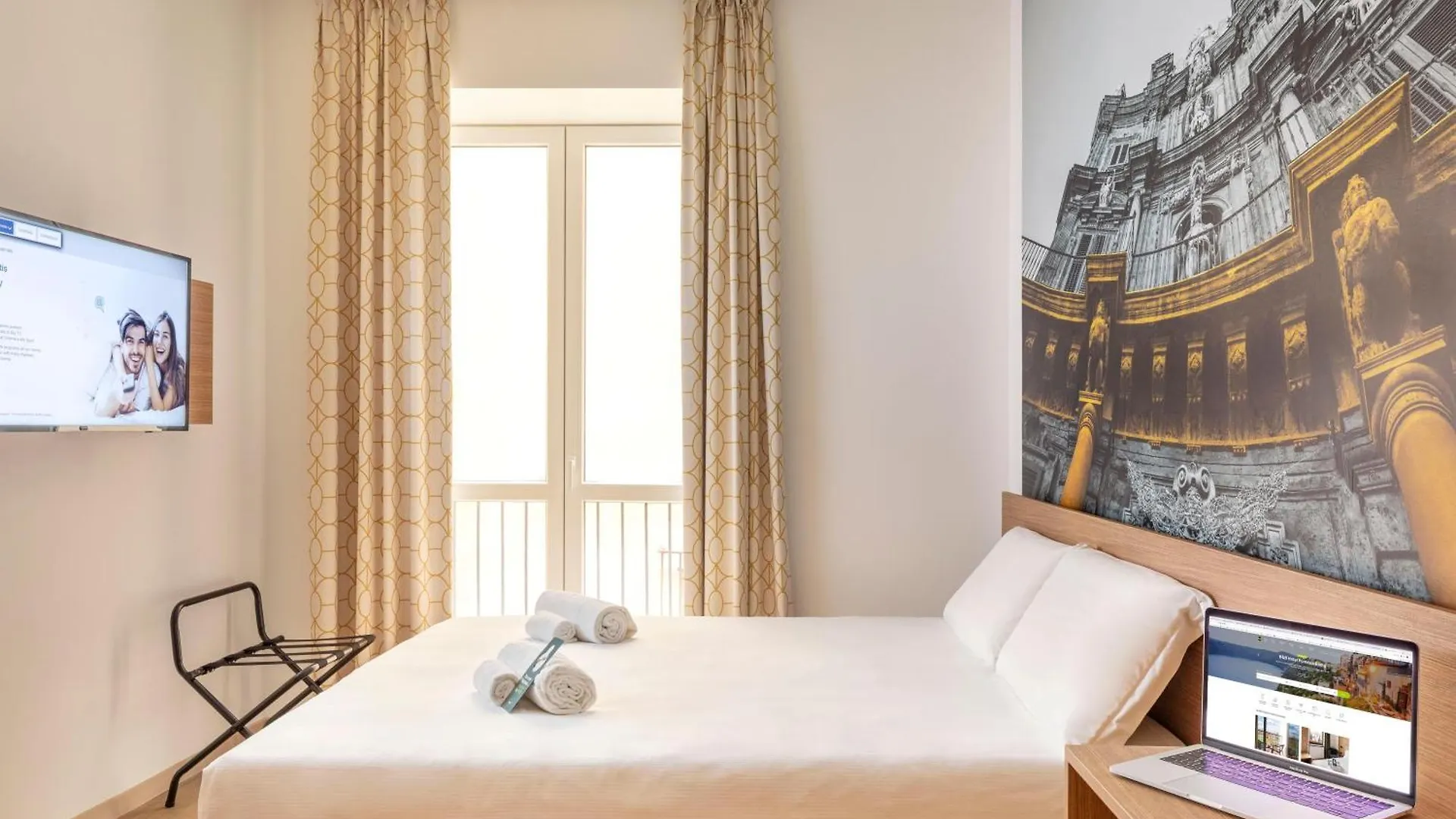 B&B Hotel Palermo Quattro Canti 3*,  Italy